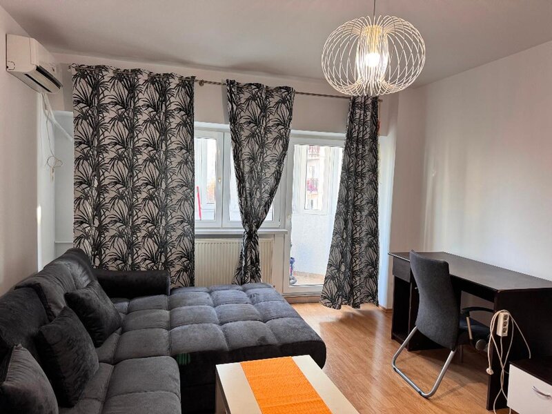 Vitan  Garsoniera Mall Vitan - metrou Mihai Bravu